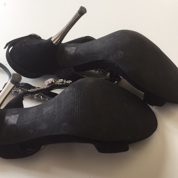 BCBG black heels - Picture 6 of 7